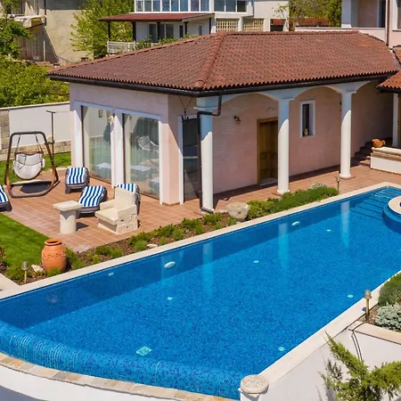 Villa Hacienda Del Sol - Baltsjik
