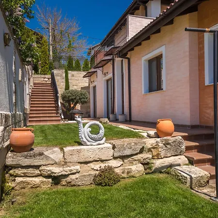 Hacienda Del Sol -
