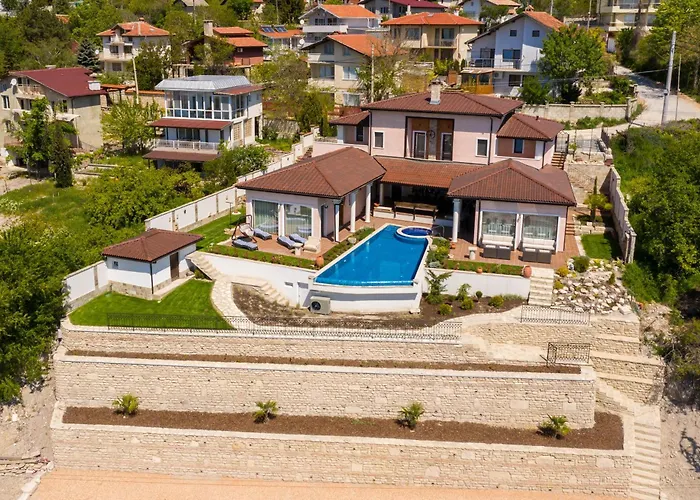 Луксозна вила Hacienda Del Sol - *